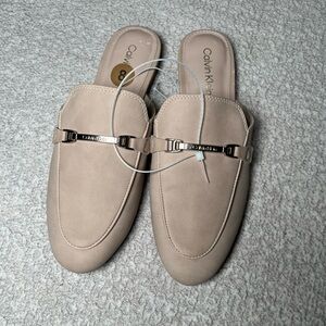 NWT Calvin Klein Beige Suede Mules Slides Metal Hardware Size 8